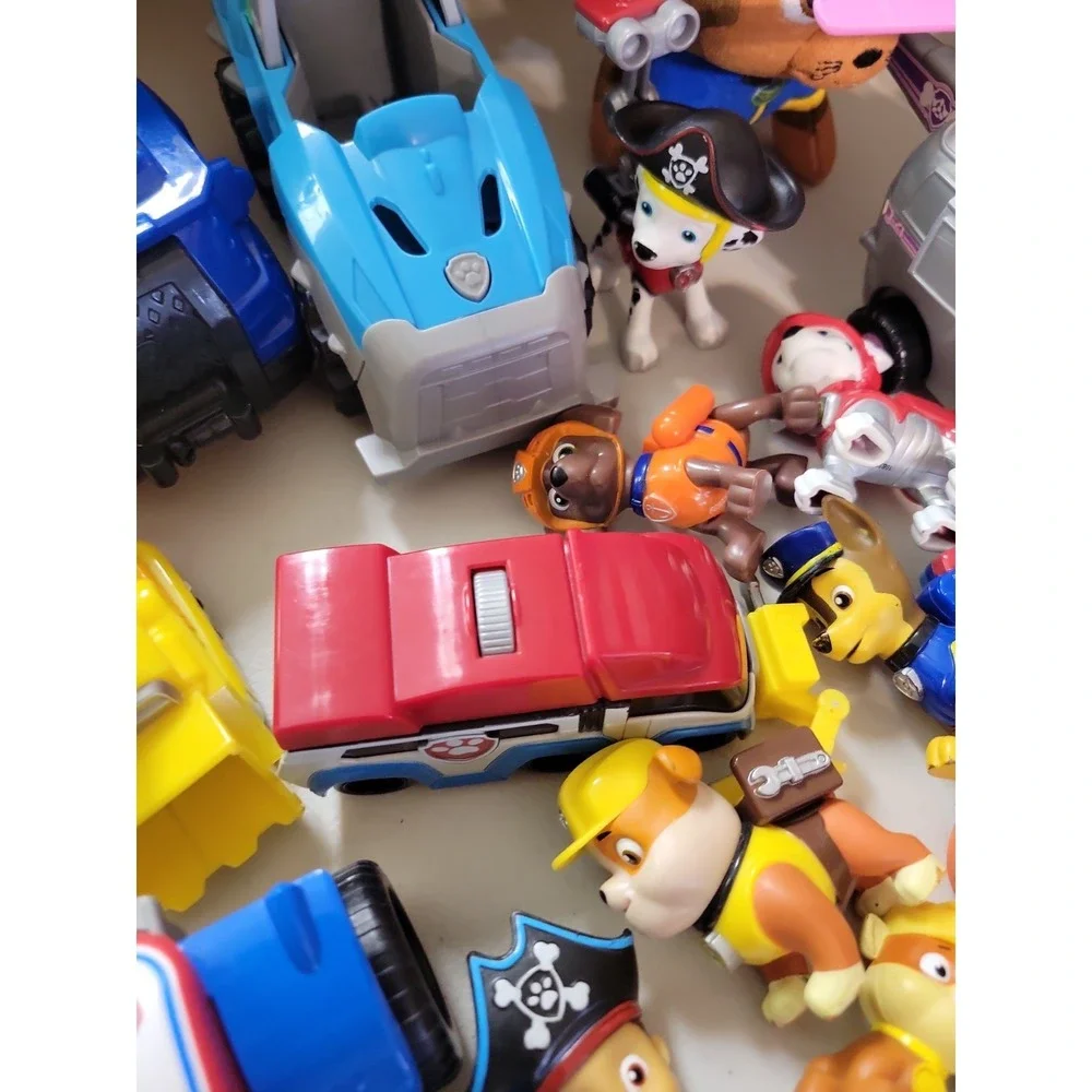PAW Patrol  Characters & Vehicles dogs figures mixed lot Puppies Plane